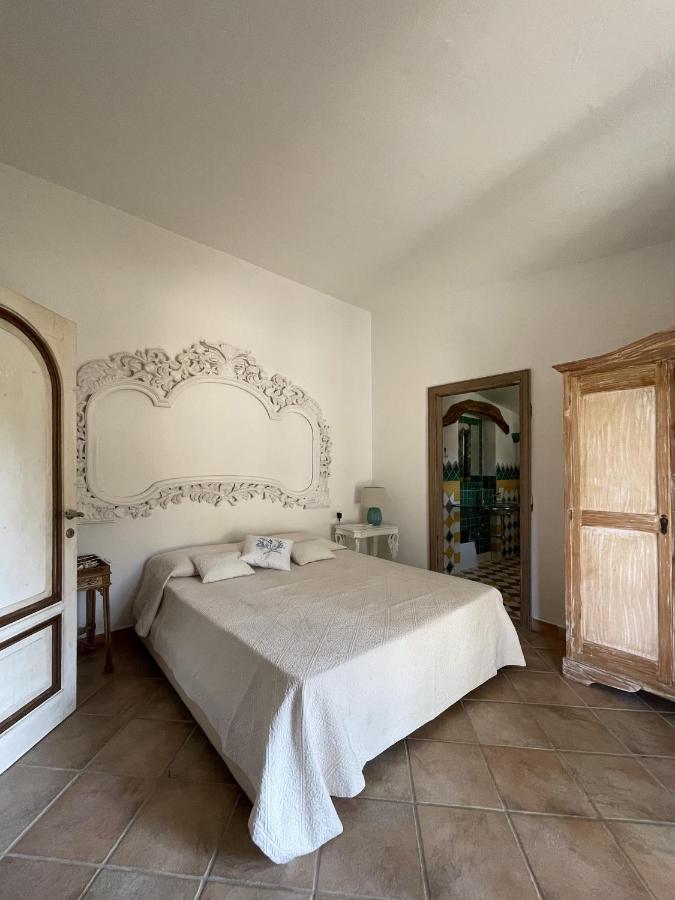 Villa Smeralda Olbia Buitenkant foto