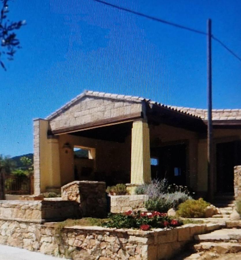 Villa Smeralda Olbia Buitenkant foto